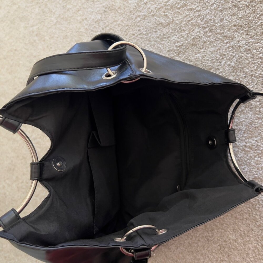T-Shirt & Jeans For The Record Vegan Sequined Black Ring Tote bag Shoulder Strap - Picture 5 of 8